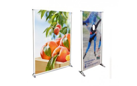 Display cu cadru telescopic Display cu cadru telescopic